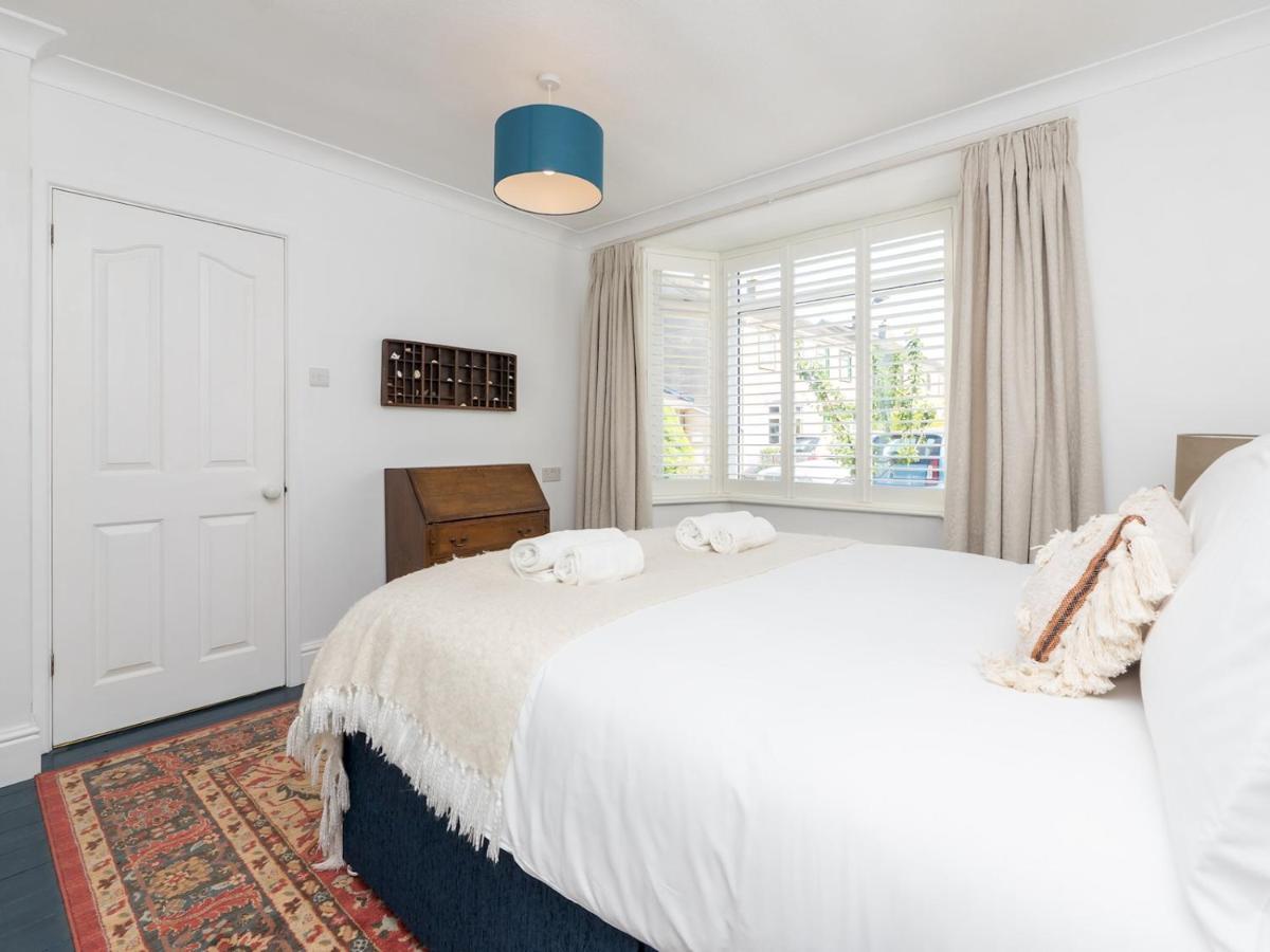 Pass The Keys Spacious Family Home With Parking Bath Luaran gambar