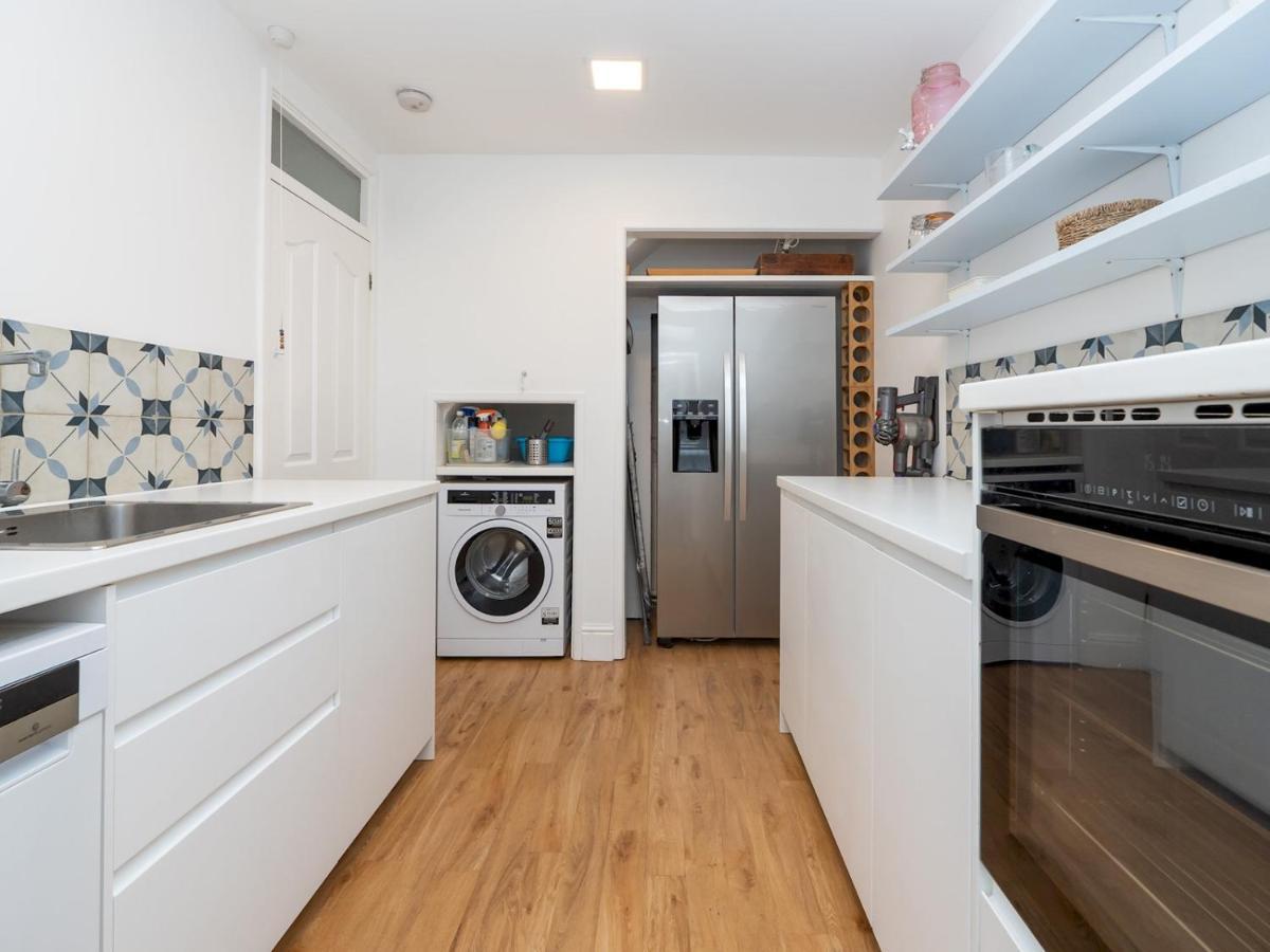 Pass The Keys Spacious Family Home With Parking Bath Luaran gambar