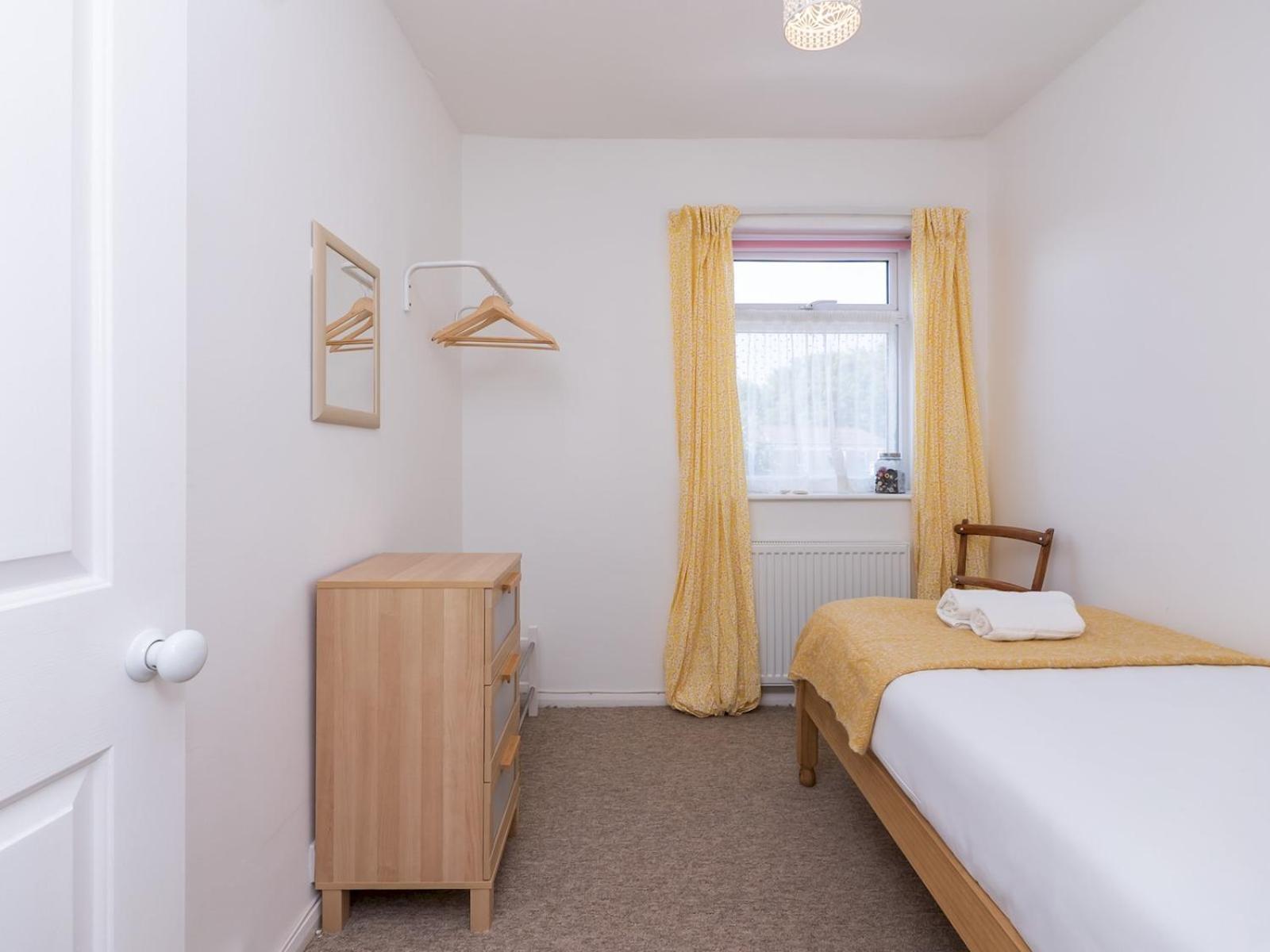 Pass The Keys Spacious Family Home With Parking Bath Luaran gambar
